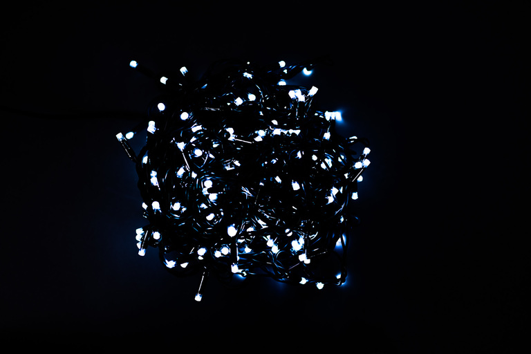 Boże Narodzenie - Lampki Choinkowe 300 LED Premium Białe Zimne z dodatkowym gniazdem (2)