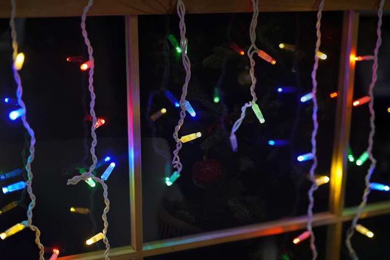 Boże Narodzenie - Lampki Choinkowe SOPLE 200 LED PREMIUM MULTIKOLOR zewn. i wewn. z dod. gniazdem (4)