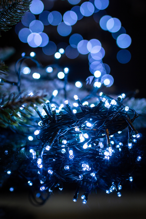 Boże Narodzenie - Lampki choinkowe 400 LED zimny biały (5) Boże Narodzenie - Lampki choinkowe 400 LED zimny biały (5)