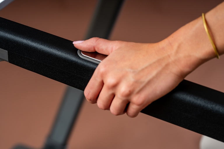 Bieżnie elektryczne - Bieżnia elektryczna domowa CORCIANO CINTRA Składana 140KG (7)