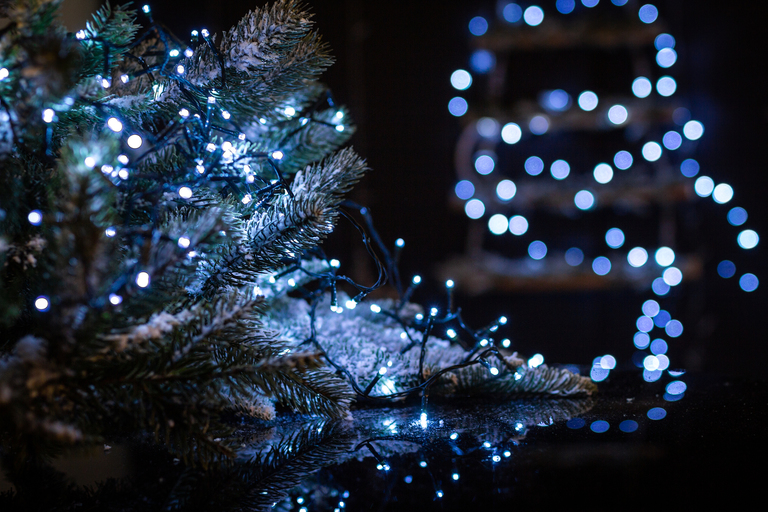 Boże Narodzenie - Lampki choinkowe 400 LED zimny biały (6) Boże Narodzenie - Lampki choinkowe 400 LED zimny biały (6)