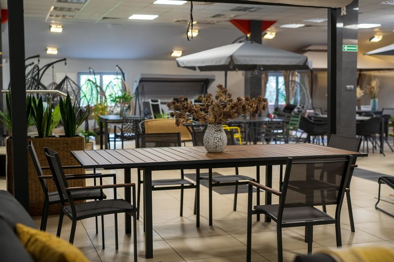 Zestawy ogrodowe - Zestaw ogrodowy PREMIUM, stół TERY z krzesłami BARCELONA 8 osobowy aluminium (13) Zestawy ogrodowe - Zestaw ogrodowy PREMIUM, stół TERY z krzesłami BARCELONA 8 osobowy aluminium (13)