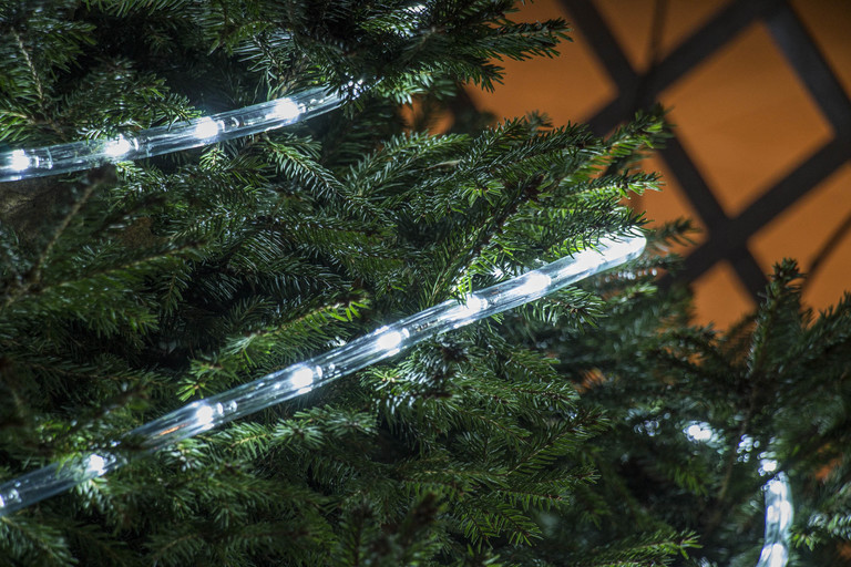 Ozdoby świąteczne - Wąż Świetlny Zewnętrzny 240 LED 10M ZIMNY BIAŁY 230V CH37 (4) Ozdoby świąteczne - Wąż Świetlny Zewnętrzny 240 LED 10M ZIMNY BIAŁY 230V CH37 (4)