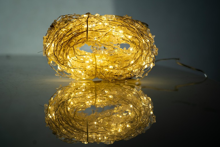 Boże Narodzenie - Dekoracja druciki 180 LED z aplikacją do użytku wewnętrznego i zewnętrznego (2)